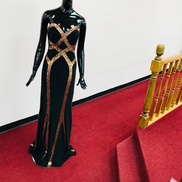 Beautiful Black/Copper Grown - Picture 3 of 6